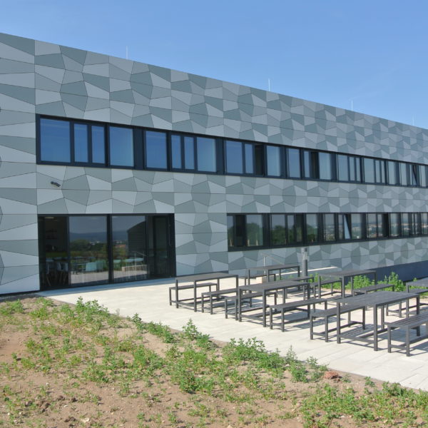 Bauvorhaben Fraunhofer Institut Bayreuth Fraunhofer Institut Bayreuth Keramik Fassade NBK