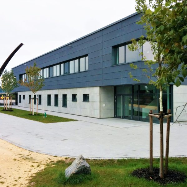 Donauarena Regensburg Faserzement Tectiva Fassade