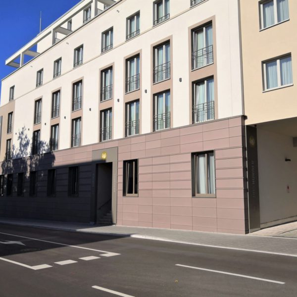 Hürner Höfe, Ansbach hinterlüftete Keramik Fassade NBK Terrart Large