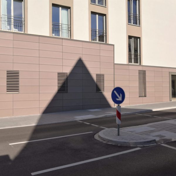 Hürner Höfe, Ansbach hinterlüftete Keramik Fassade NBK Terrart Large