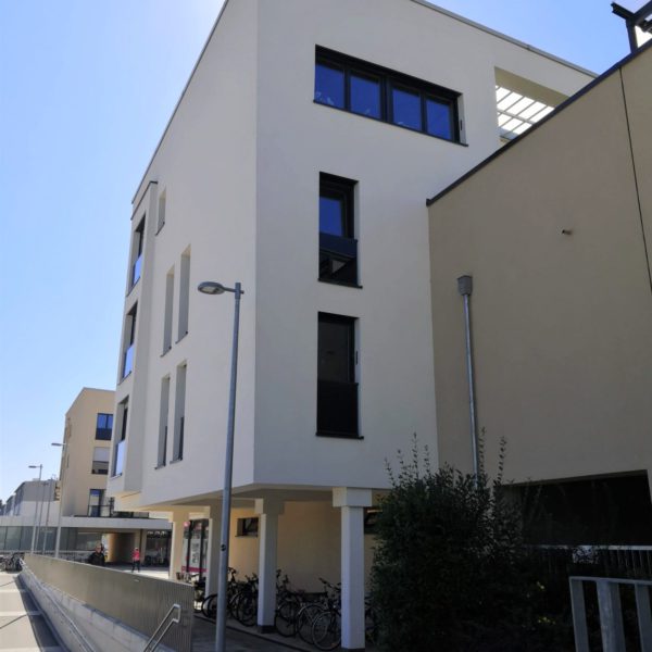 Wohn- und Geschäftshaus Bad Aibling hinterlüftete Putz Fassade Sto