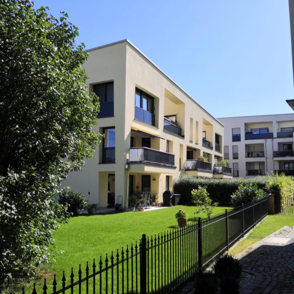 Wohn- und Geschäftshaus Bad Aibling hinterlüftete Putz Fassade Sto