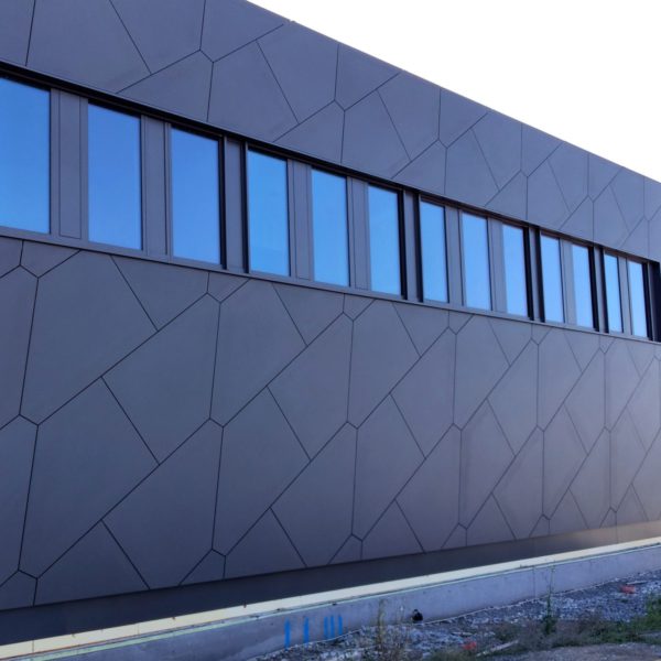 Heeresflugplatz, Niederstetten hinterlüftete Faserzement Fassade Eternit Pictura