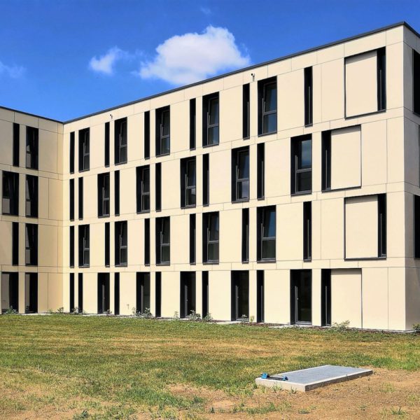 Studentenwohnheim am Rottendorfer Tor, hinterlüftete Faserzement Fassade Eternit Textura