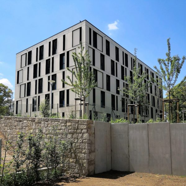 Studentenwohnheim am Rottendorfer Tor, hinterlüftete Faserzement Fassade Eternit Textura