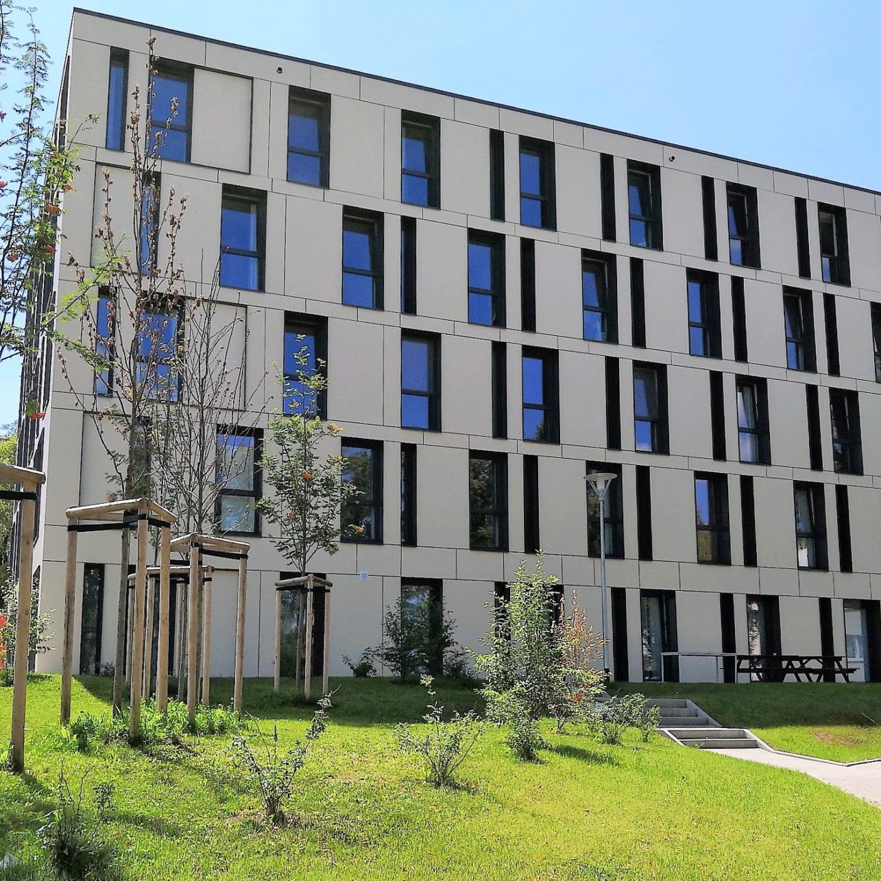 Studentenwohnheim am Rottendorfer Tor, hinterlüftete Faserzement Fassade Eternit Textura