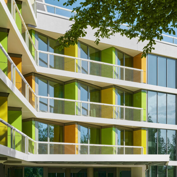Studentenwohnanlage Regensburg, hinterlüftete Putz & Glas Fassade – Knauf Aquapaneel & Lithodecor Studentenwohnanlage Regensburg, hinterlüftete Putz & Glas Fassade - Knauf Aquapaneel & Lithodecor